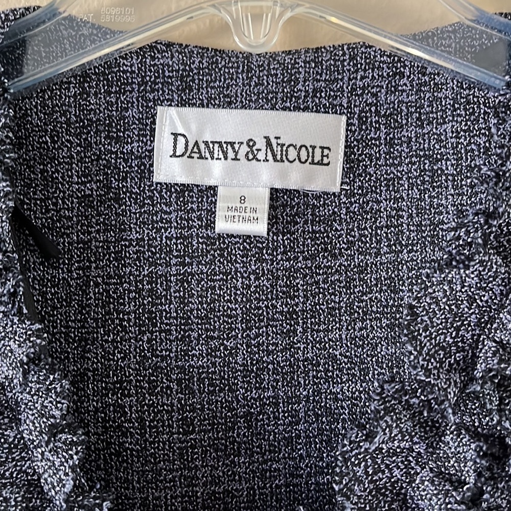 NWT Danny & Nicole 2 piece tweed ruffled skirt and jacket violet/black size 8 - Picture 2 of 16